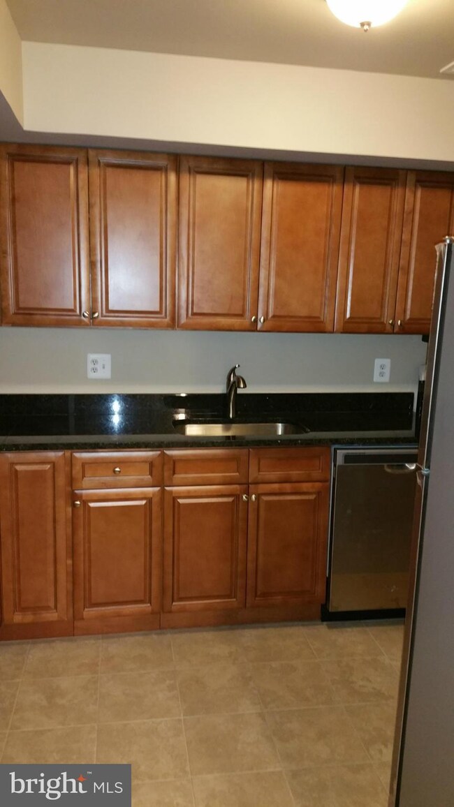 6465 Lamplighter Ridge, Glen Burnie, MD 21061 - photo 5