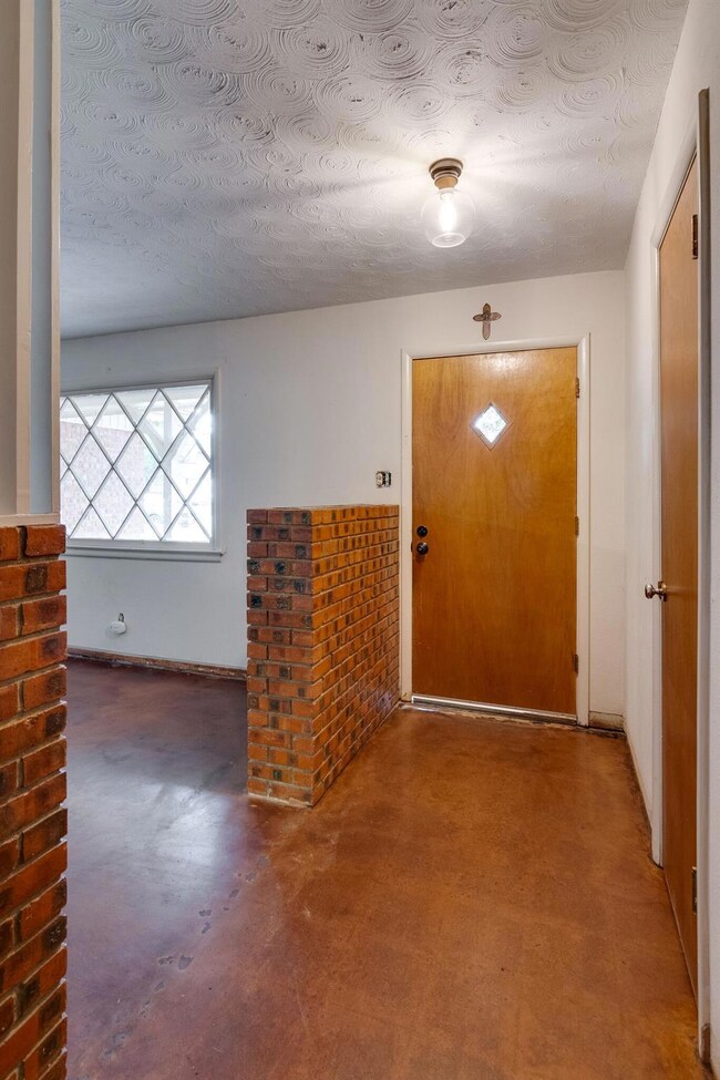 1137 Mary Dr, Hurst, TX 76053 - photo 7