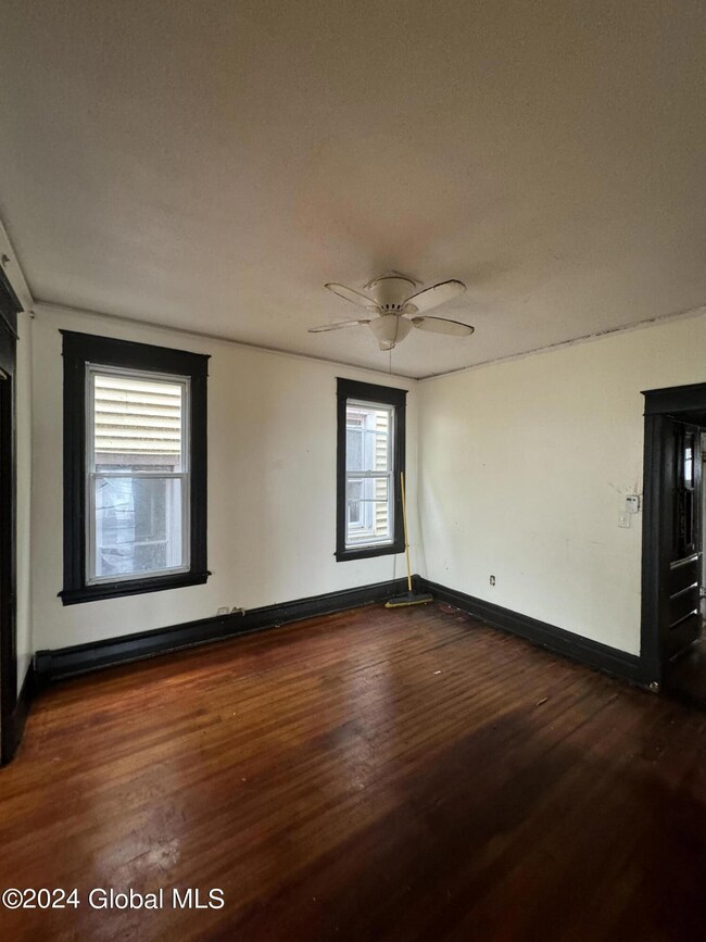 65 Quail St, Albany, NY 12206 - photo 5