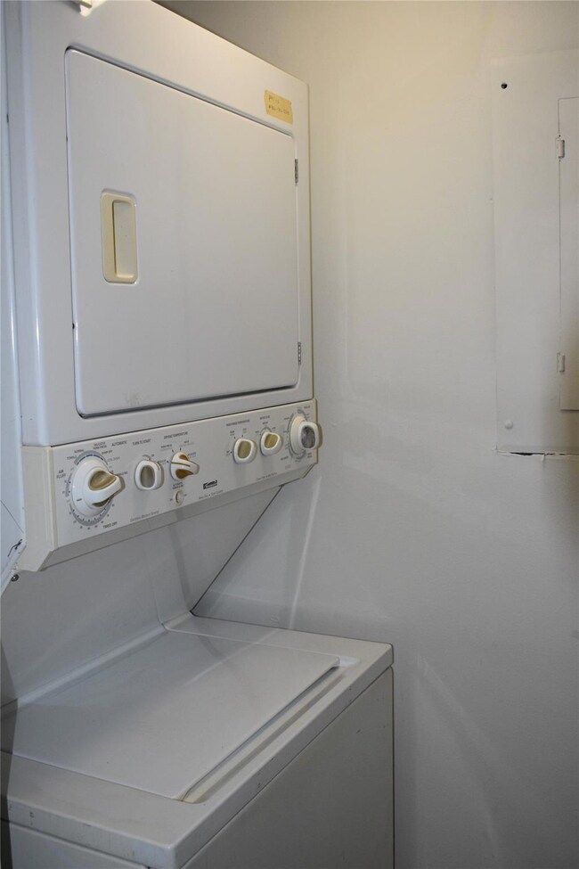 2023 WASHER & DRYER