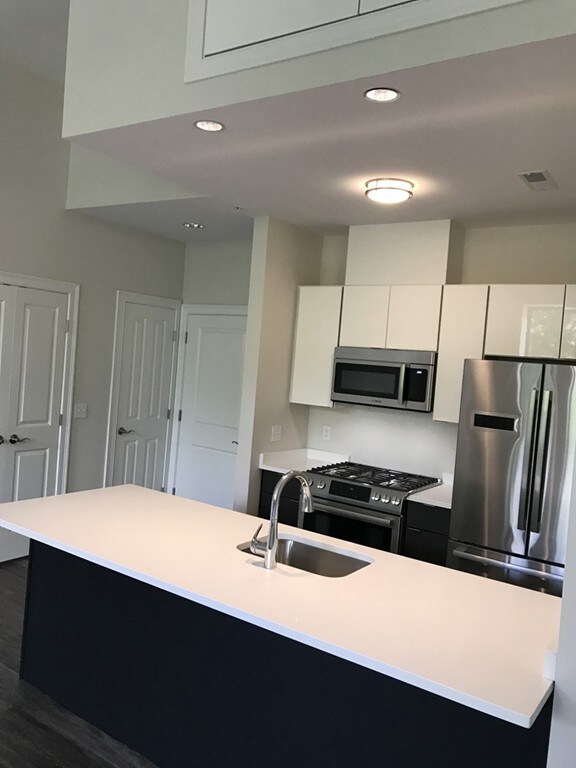 1022 Hancock St unit 110, Quincy, MA 02169 - photo 6