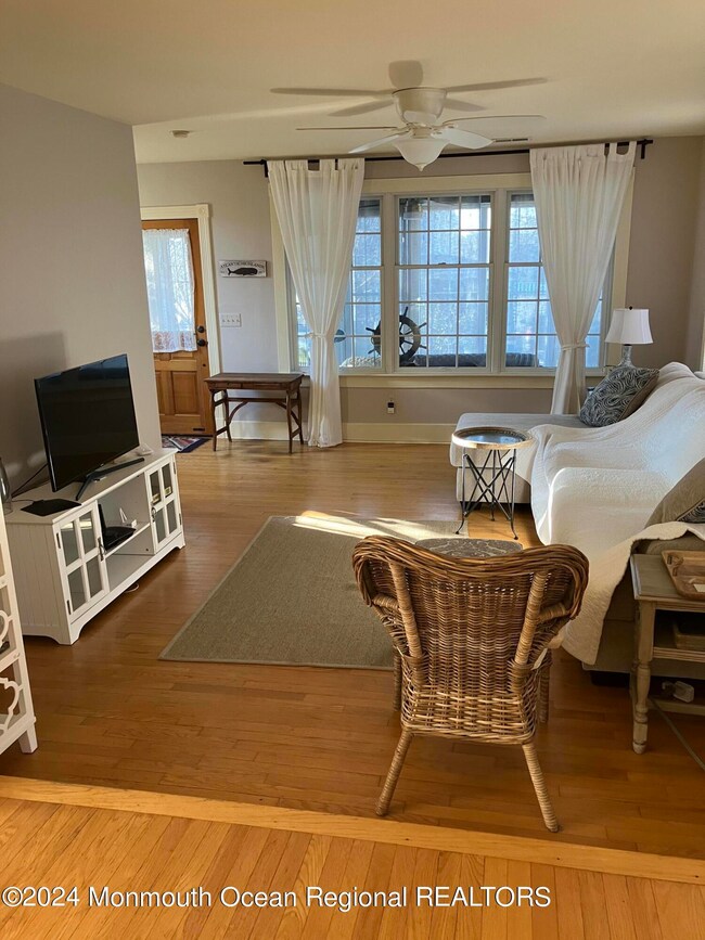 10 2nd Ave, Atlantic Highlands, NJ 07716 - photo 6