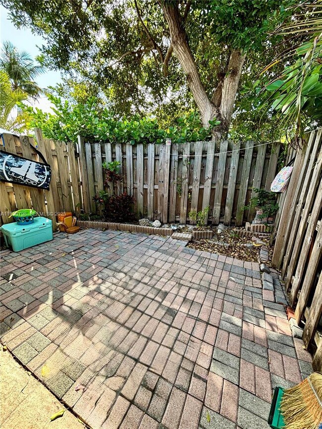 325 Fernwood Rd unit 5, Key Biscayne, FL 33149 - photo 7