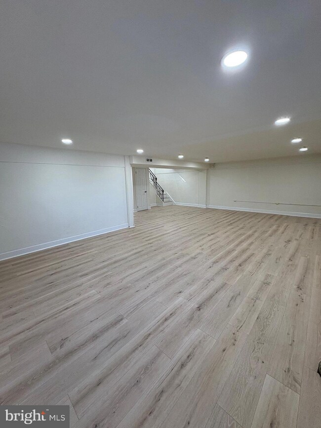 104 Darwin Dr, Newark, DE 19711 - photo 7