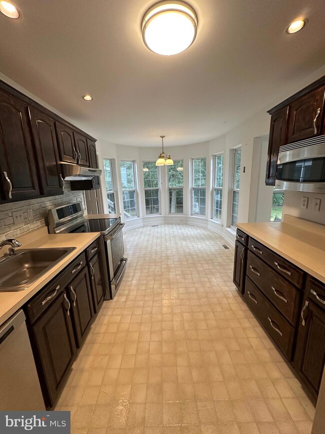 1847 Cedar Dr, Severn, MD 21144 - photo 6