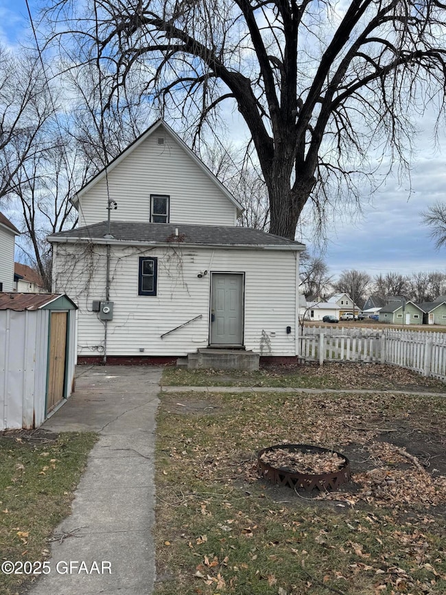 603 N 5th St, Grand Forks, ND 58203 - photo 4