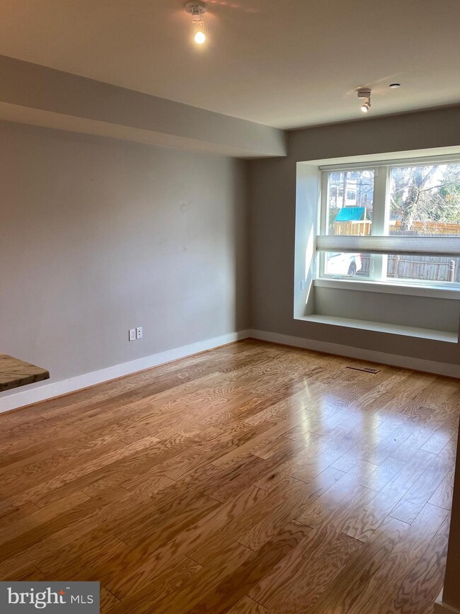 1202 Jackson St NE unit 111, Washington, DC 20017 - photo 3