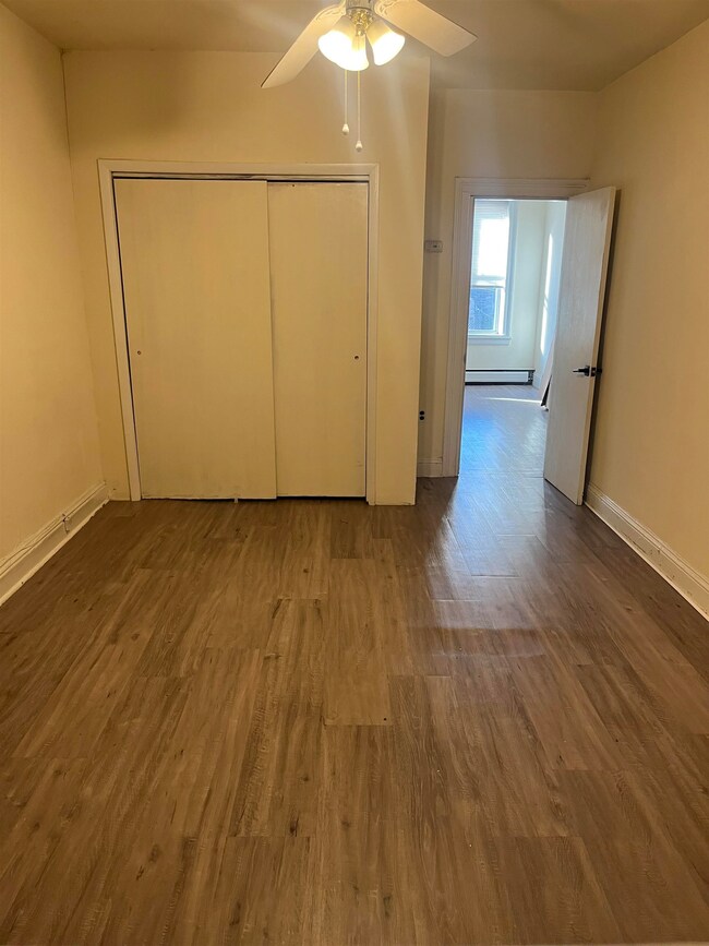 527 Willow Ave unit 4, Hoboken, NJ 07030 - photo 5