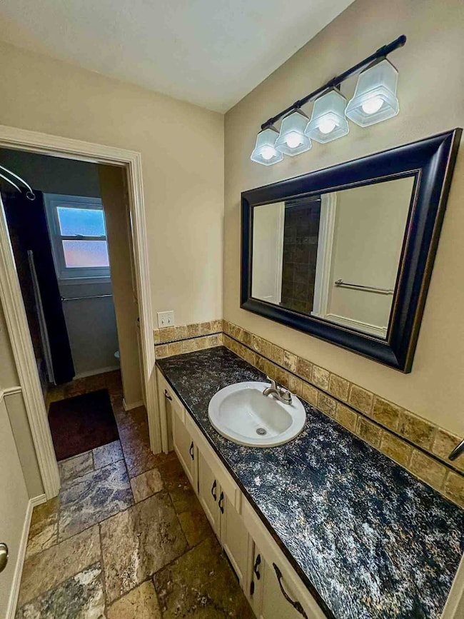 3521 Lisa Ln, Enid, OK 73703 - photo 6