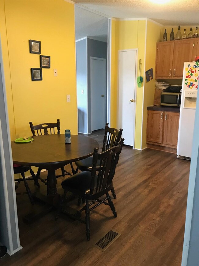 880 Central Pike, Harrodsburg, KY 40330 - photo 7