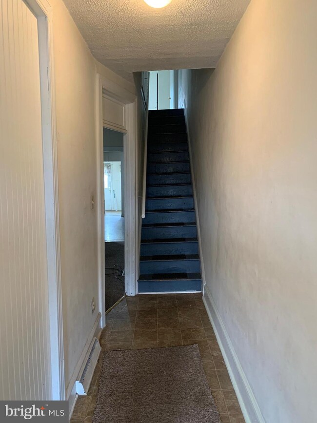 180 N 4th St, Telford, PA 18969 - photo 4