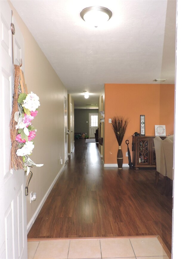 9243 Garfield Park Ln, Houston, TX 77075 - photo 4