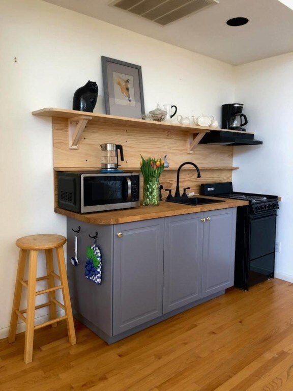 32 Luzon Ave unit 11, Providence, RI 02906 - photo 2