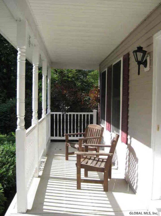 47 Cobble Hill Dr, Gansevoort, NY 12831 - photo 2