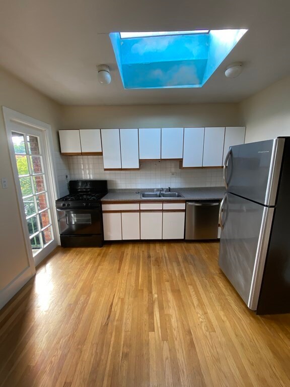 1489 Beacon St unit 4, Brookline, MA 02446 - photo 7