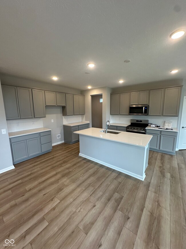 2787 Evergreen Ave, Plainfield, IN 46168 - photo 5