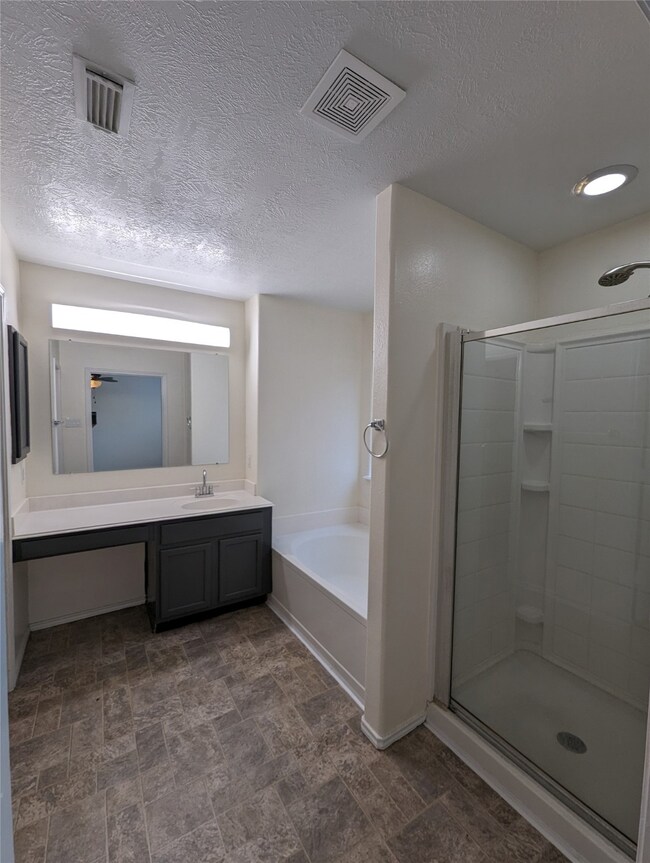 10306 Hurst Hill Ln, Houston, TX 77075 - photo 7