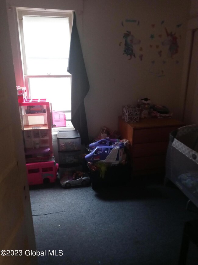 57 N Manning Blvd, Albany, NY 12206 - photo 7