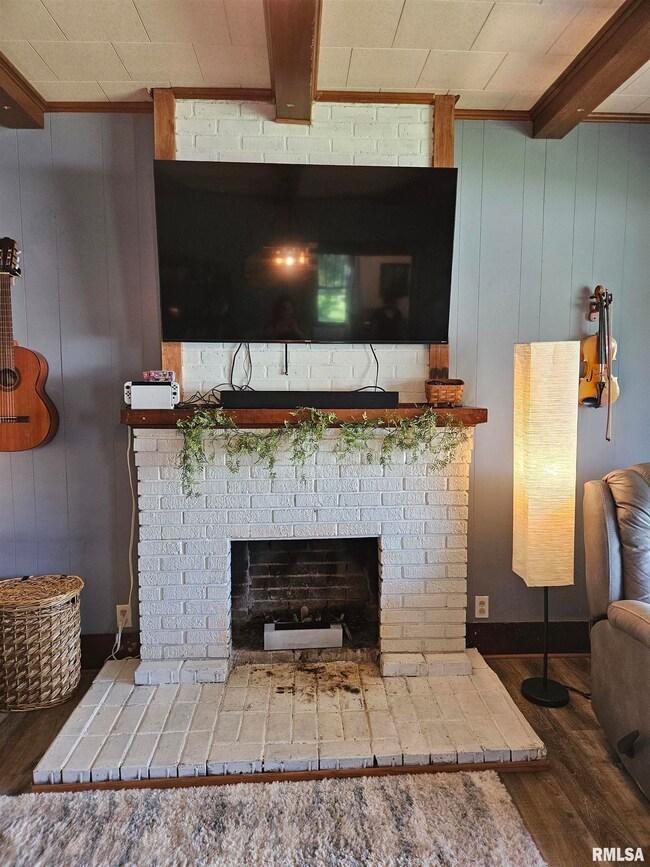 925 Cedar St, Harrisburg, IL 62946 - photo 7