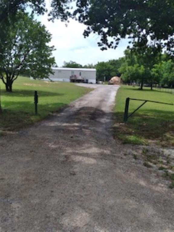 122 Rommel Ct, Springtown, TX 76082 - photo 2