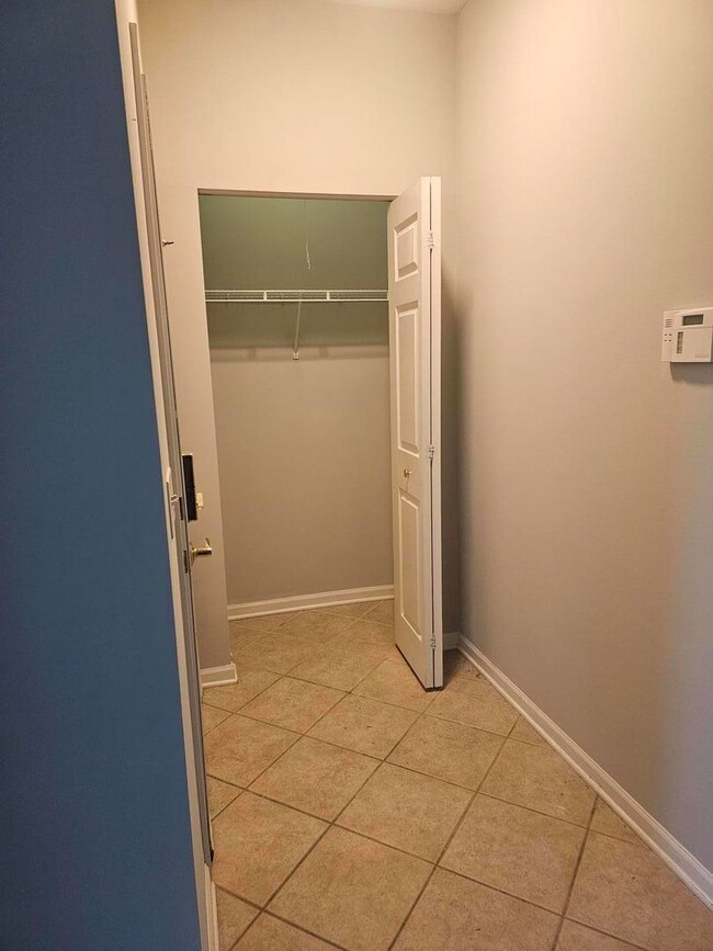 2305 Aurora Dr unit 7, Pingree Grove, IL 60140 - photo 3