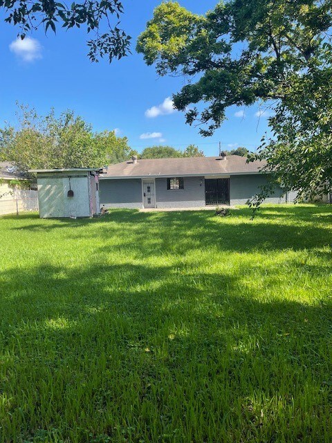 1487 W Gulf Bank Rd, Houston, TX 77088 - photo 3