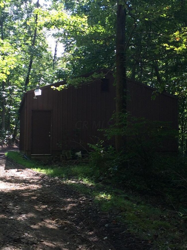 11483 Edgington Rd, Danville, OH 43014 - photo 5