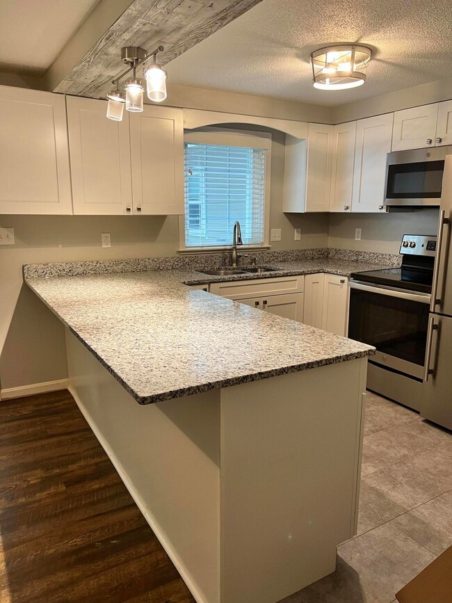 215 Flintlock Village unit 4, Wells, ME 04090 - photo 7