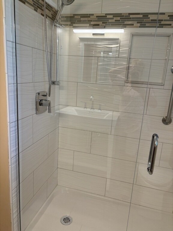 38 Marion St, Holbrook, MA 02343 - photo 7