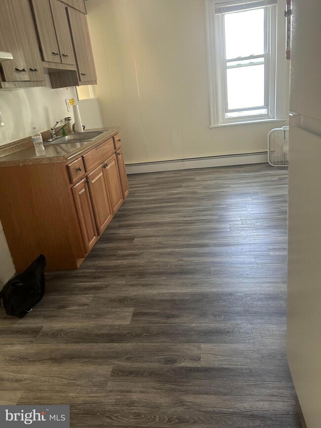 402 Billingsport Rd unit C, Paulsboro, NJ 08066 - photo 6