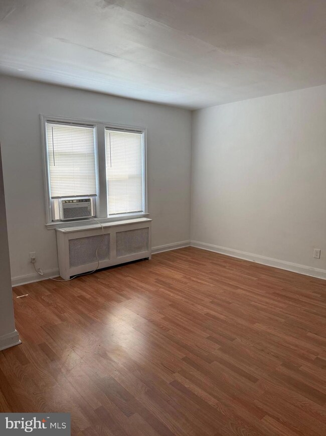 1504 N Ellwood Ave unit 1, Baltimore, MD 21213 - photo 2