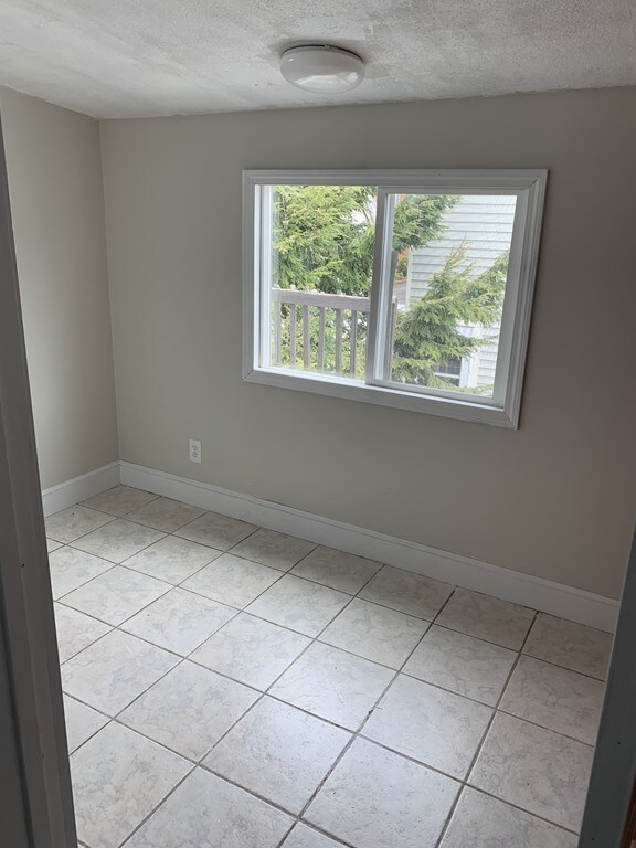 121 Hancock St unit 2, Everett, MA 02149 - photo 5