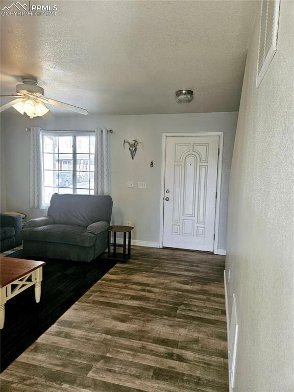 Entry way, newer vinyl plank flooring on the main 