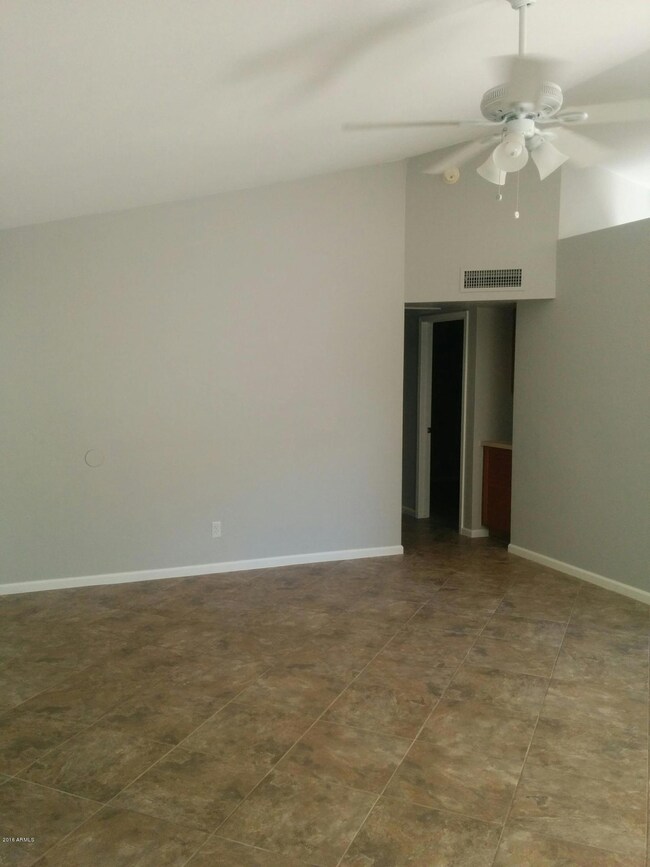 5262 W Boston Way N, Chandler, AZ 85226 - photo 2