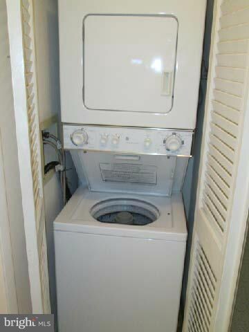 2827 S Wakefield St unit A, Arlington, VA 22206 - photo 5