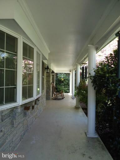 8307 Brookmere Blvd, Frederick, MD 21702 - photo 4