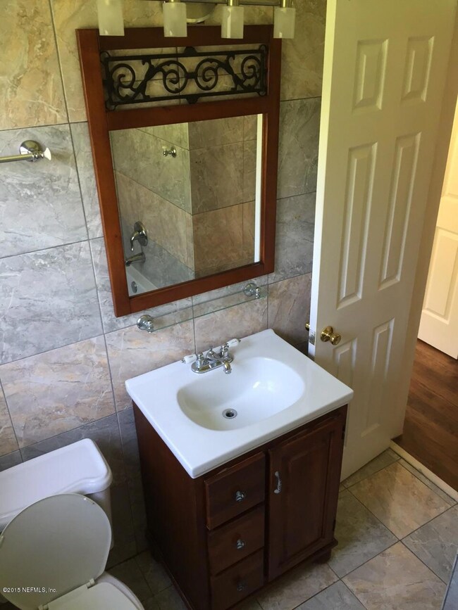 6219 Harvin Rd, Jacksonville, FL 32216 - photo 7