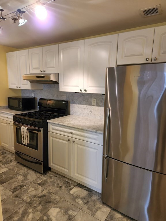 15 North Beacon St unit 210, Allston, MA 02134 - photo 5