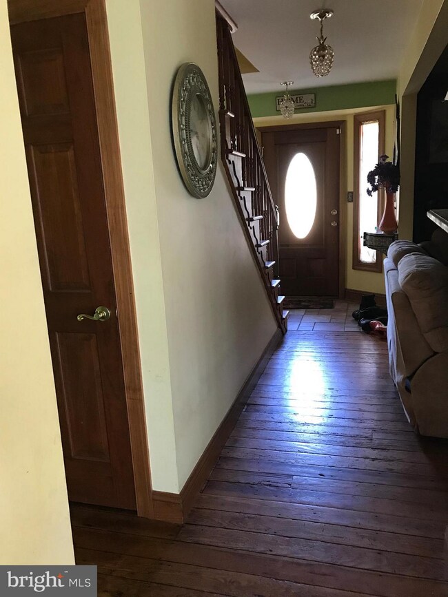 256 N Bohemia Ave, Cecilton, MD 21913 - photo 3