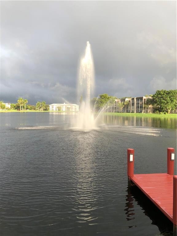 1631 W Oak Knoll Cir, Davie, FL 33324 - photo 4