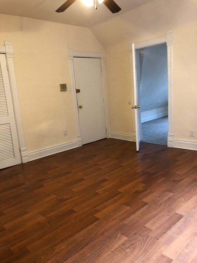Living Room/ Living Area