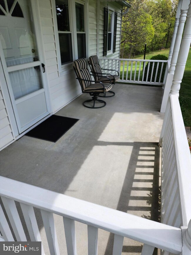 1067 Fred Oates Rd, High View, WV 26808 - photo 4