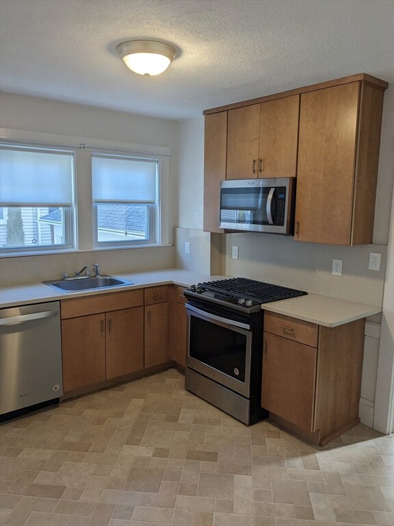 27 Chester Rd unit 1, Belmont, MA 02478 - photo 3