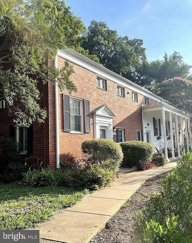 1643 Preston Rd, Alexandria, VA 22302 - photo 2