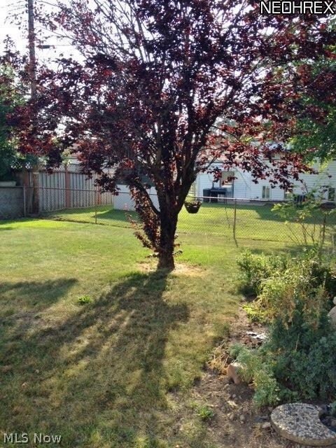 4608 Palm Ave, Lorain, OH 44055 - photo 3