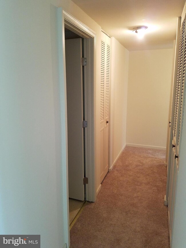 536 Glen Ct, Glen Burnie, MD 21061 - photo 7