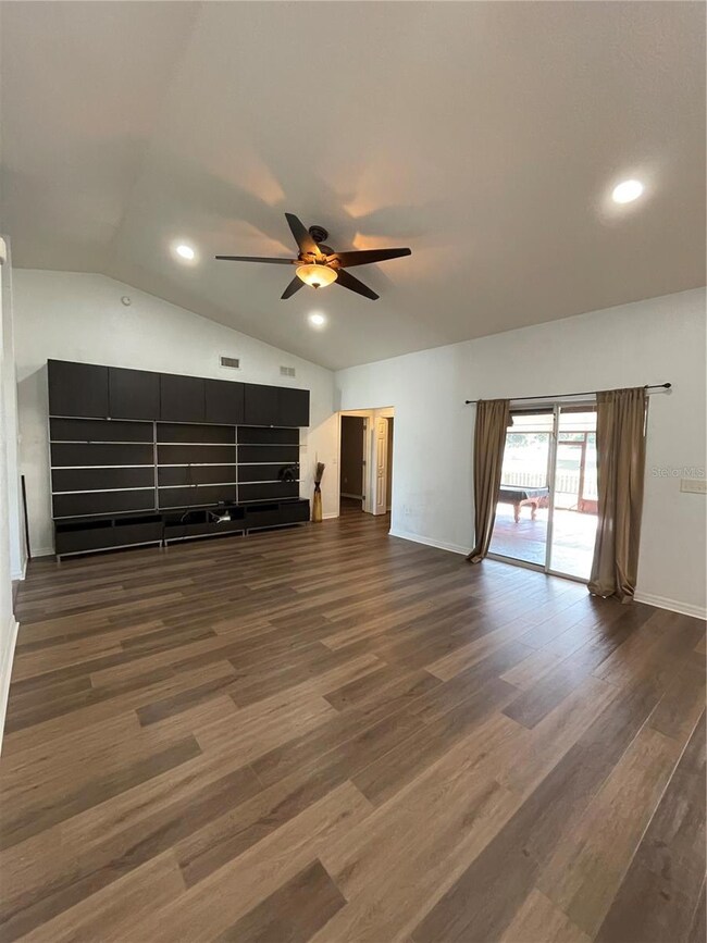 3314 Winchester Estates Cir, Lakeland, FL 33810 - photo 7