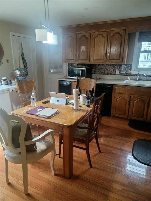 54 Shirley Ave, Lowell, MA 01854 - photo 5