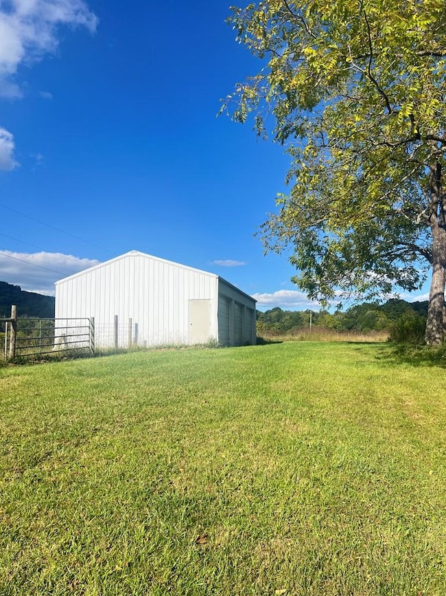 653 Todd Hollow Rd, Lebanon, VA 24266 - photo 7