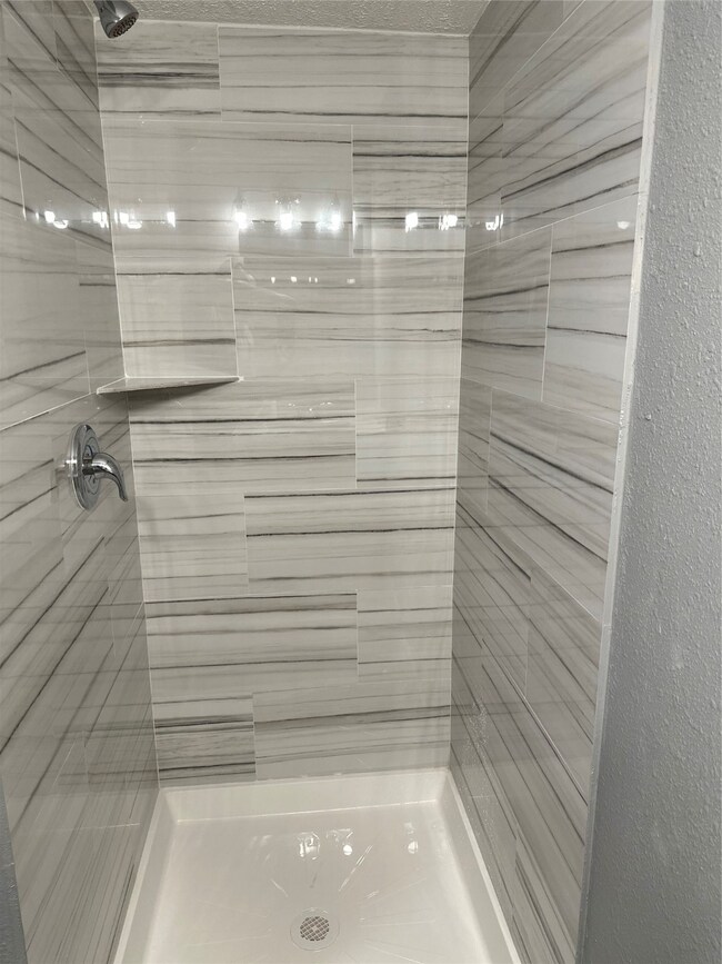 3315 Coal St, Houston, TX 77026 - photo 7